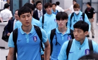 [포토]입국장 들어서는 축구대표팀