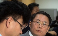 [포토]보고 받는 김재수 장관