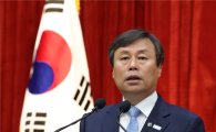 도종환 장관 "대한민국 살리는 명령 내리겠다"