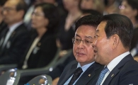 [포토]이야기 나누는 정우택·박주선