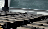 중학교 남학생들, 여교사 수업 중 '성적 부적절' 행위  