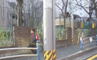 종로구, 불법 유동광고물 부착방지시트 설치 