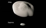 [스페이스]"비슷한 듯 다른 듯"…토성의 작은 달