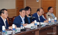 윤장현 광주시장, 5·18역사왜곡대책위원회 참석