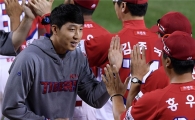[포토]정용운, '시즌 3승 하이파이브'