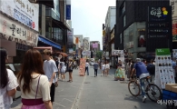 [르포:골목상권 흥망성쇠②]젊어진 인사동…한복 유행에 대여점만 10여곳  생겨