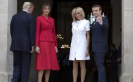 트럼프, 프랑스 영부인에 "몸매 좋다" 발언 논란