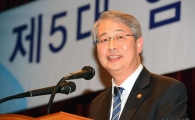 [포토]금융위 떠나는 임종룡