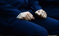 [포토]주먹 불끈 쥔 문무일 신임 검찰총장
