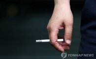 ‘다시 2500원으로’…한국당, 담뱃값 2000원 인하 법 만든다