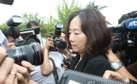 '문화계 블랙리스트' 조윤선 석방…"이게 나라냐" 사법부 비난