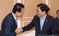 [포토]당·정·청 회동 참석한 류영진 식약처장