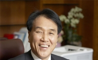 김지완 BNK금융 회장 후보 "나는 정치와 무관한 사람…낙하산 지적 억울하다"