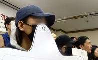 유해성 논란 생리대 버젓이 팔리는 까닭
