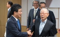 최종구 금융위원장 "사회적경제 활성화, 국정 핵심과제로 적극 추진할 것"