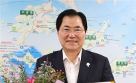 상복 터진 완도군…지방자치단체 우수모델로 부상