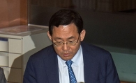 [포토]이야기 나누는 보수정당 원내대표
