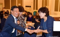 윤장현 광주시장, 어린이집 원장 연찬회에서 보육 교직원 격려