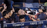 [포토]이용규, '대타 작전 대성공'