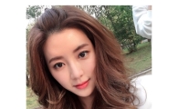 '보그맘' 박한별, 사람 아닌 인형 같은 미모..."보그맘스타일"