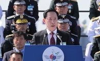 ‘국군의 날’ 행사 온 송영무...철원 병사 사망사고 특별수사 지시