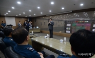 [포토]이낙연 '고생이 많으십니다'