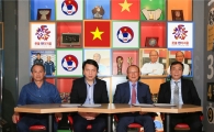 박항서 감독, 베트남 국가대표 사령탑 부임 '2년 계약'