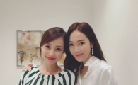 '비행소녀' 아유미, 제시카와 다정하게 '찰칵'…"인형인 줄~"