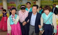 윤장현 광주시장, 추석 맞아 사회복지시설 장애우 격려