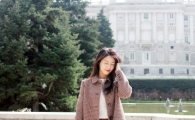 '살인자의 기억법' 설현, 가을 느낌 물씬나는 일상…'스페인에서 찰칵'
