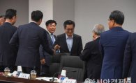 [포토]중소기업인 간담회 참석한 김동연 경제부총리