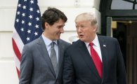 트럼프 "美 나프타 탈퇴 가능…캐나다와 별도 무역협정 체결"