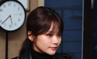 '부국제' 방문 서혜주, 예쁜 미모 뽐내며 '경청 中'
