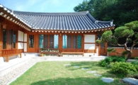 경기도 파주 살림채펜션, 대규모 워크샵 가능한 한옥 독채 갖춰