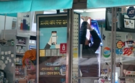 [최저임금 D-10]"한 명 내보내야죠"…알바생으로 전락한 편의점주