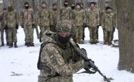 우크라이나 사태 악화…美 "병력 8500명 배치 대비태세" 