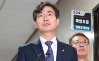 진중권 "사형 갖고 장난치면 정권타도"…조경태 "소가 웃을 일"