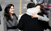 아들 서울대 입학식 찾은 이부진…홍라희와 함께 '환한 웃음'