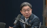 F4회의 앞둔 이억원 "레버리지 대책, 빨리 낼 것"…거래정지엔 답변 피해