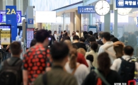 인천공항 터미널 네트워크 장애…中 항공사 수속중단에 1200명 대기