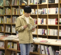 Local Bookstores Forced Out by Cafes Despite Pleas Over Unpaid Rent as Closures Surge 47-Fold in 8 Years