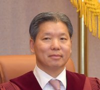 공수처, '골프 접대' 의혹 이영진 헌법재판관 불기소…"혐의 없어"