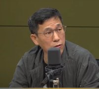 진중권 "뇌 썩었나"…유시민 '2030男 쓰레기' 발언 맹비난