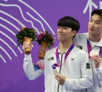 [아시안게임]다이빙 우하람, 싱크로 3ｍ 銀…통산 9번째 메달  