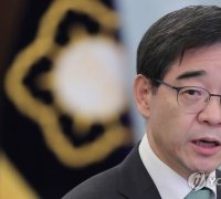 '화천대유 고문' 권순일 전 대법관 법무법인 YK 합류