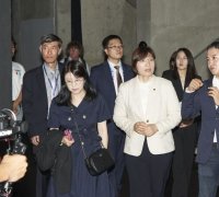 장미란 "미디어아트로 한국과 세계 긴밀하게 연결되길"