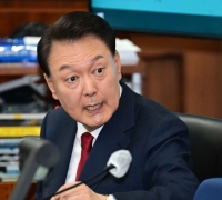 계엄군 간부, 尹 앞에서 "임무 수행 불가…사람에게 충성하지 않는다"(종합)  