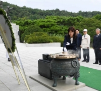 보훈차관 "국립묘지 유골함 침수, 종합 대책 마련할 것"