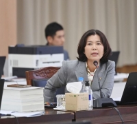 KyungSook Kim of Gyeongbuk Assembly Criticizes "Single Company Winning 20% of LED Lighting Contracts" in Gyeongbuk Office of Education Audit