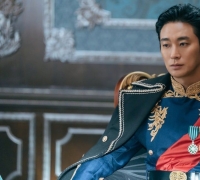 Nazi Medal Controversy Over Ju Jihoon's Costume in Drama "The ReMarriage Queen"... Production Company Apologizes